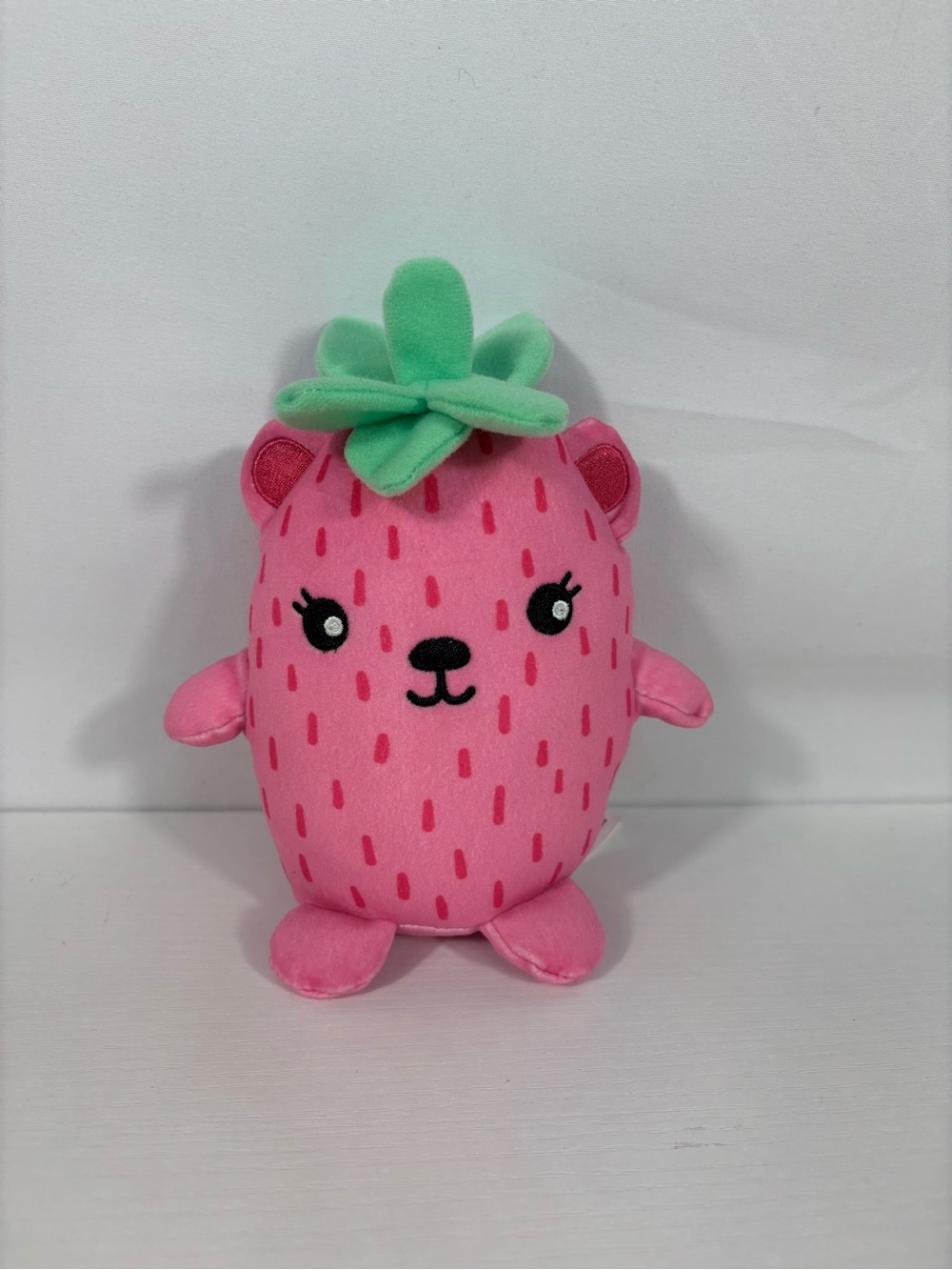 Moriah Elizabeth Strawberry Splash 6” Plush Series 3 Mystery Pink Bear